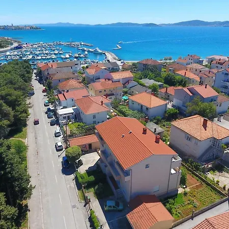 Meri-puntamika Apartamento *