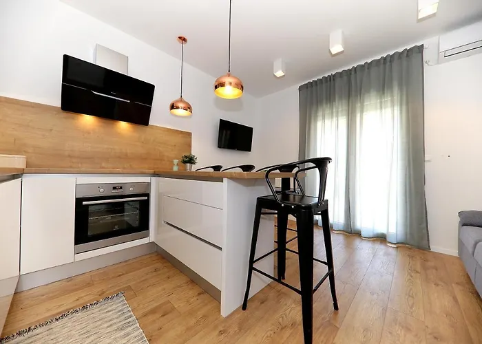 Meri-puntamika Задар